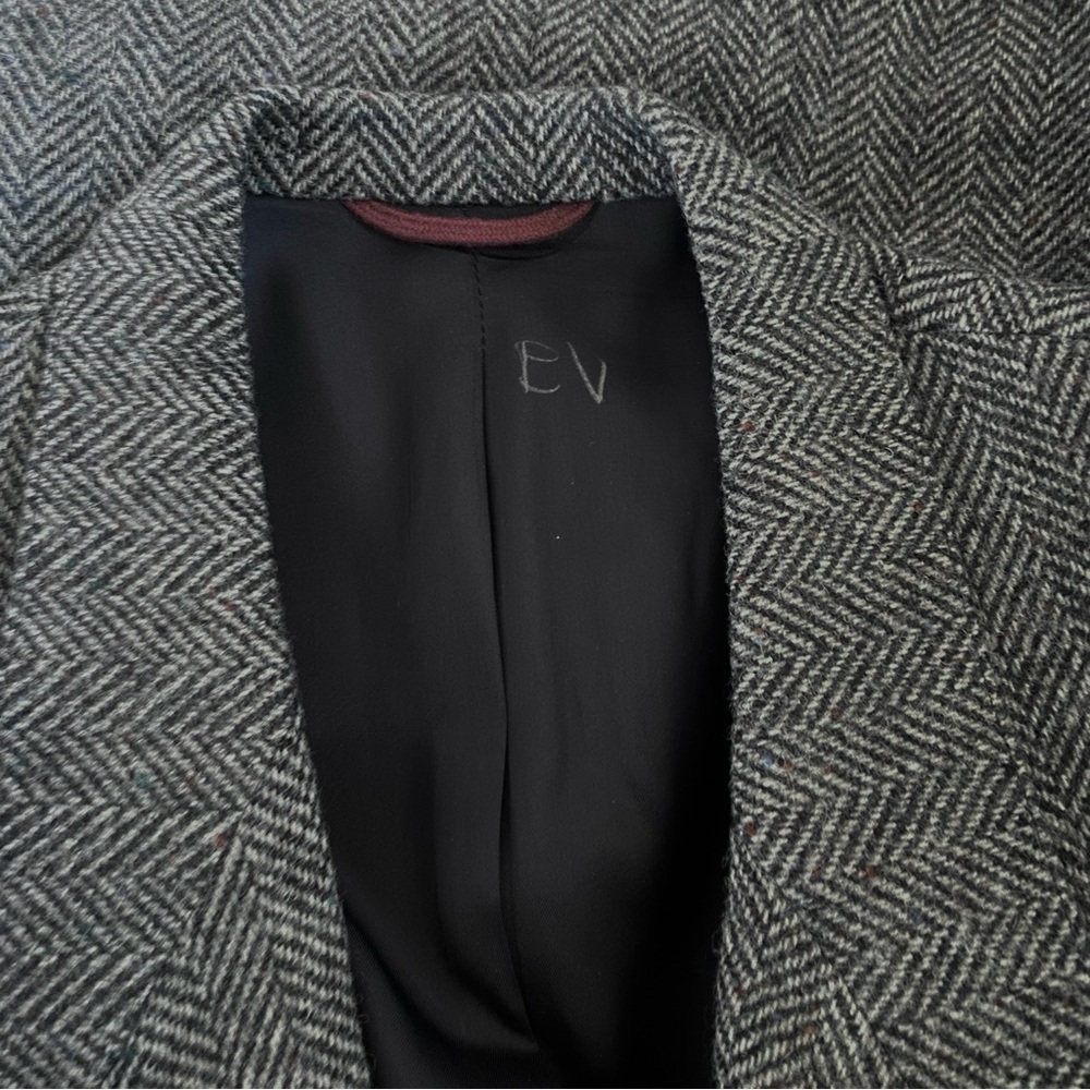 Jos. A. Bank Charcoal Herringbone Tweed Blazer Classic Academia Women's Size 12 - Picture 5 of 7